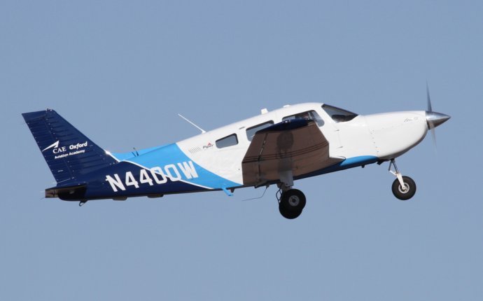 CAE Oxford Piper PA-28-181