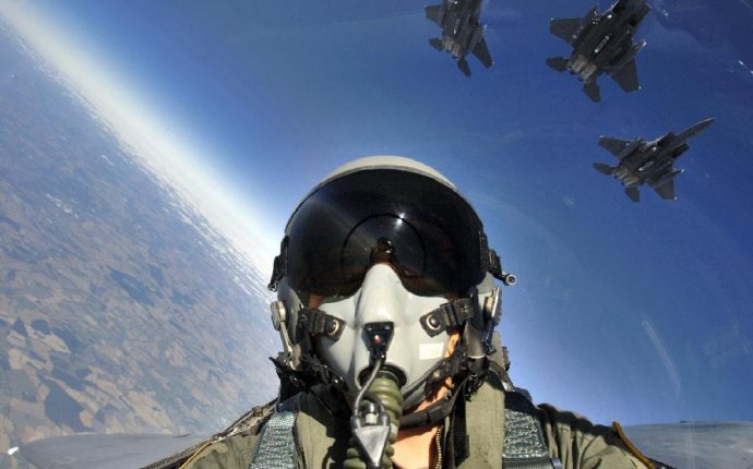 How to Become a Fighter Pilot