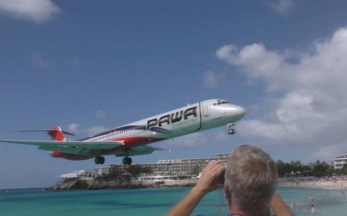 Pawa Landing Approach beach