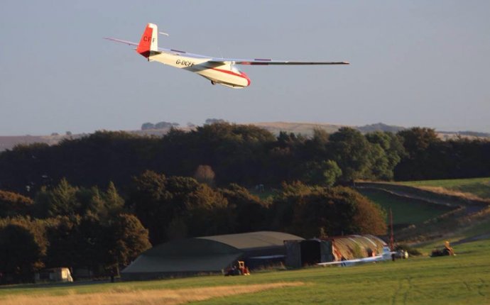 How to become a glider pilot?